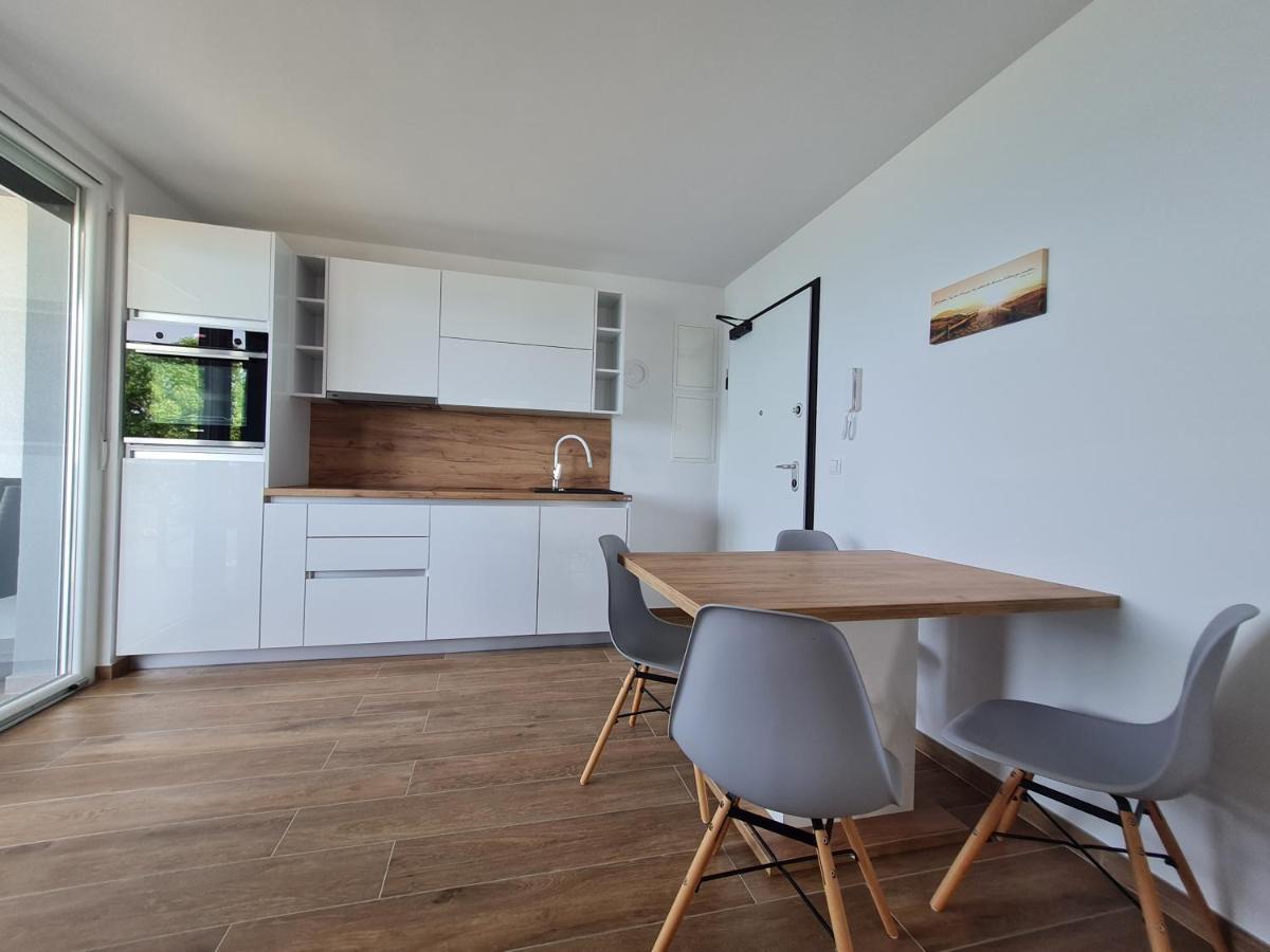 Apartmani Adria Нін Екстер'єр фото