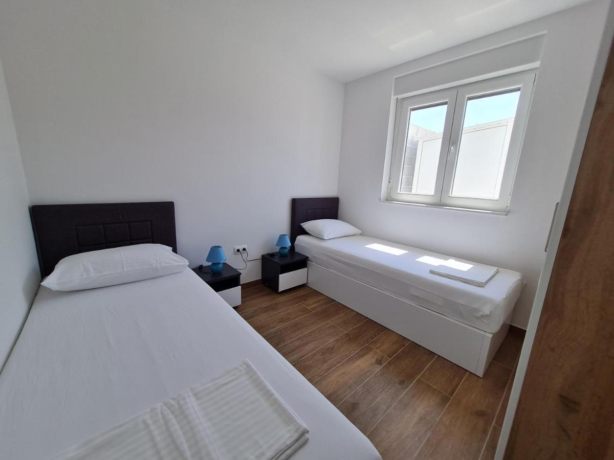Apartmani Adria Нін Екстер'єр фото