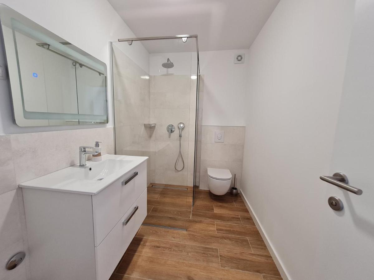 Apartmani Adria Нін Екстер'єр фото