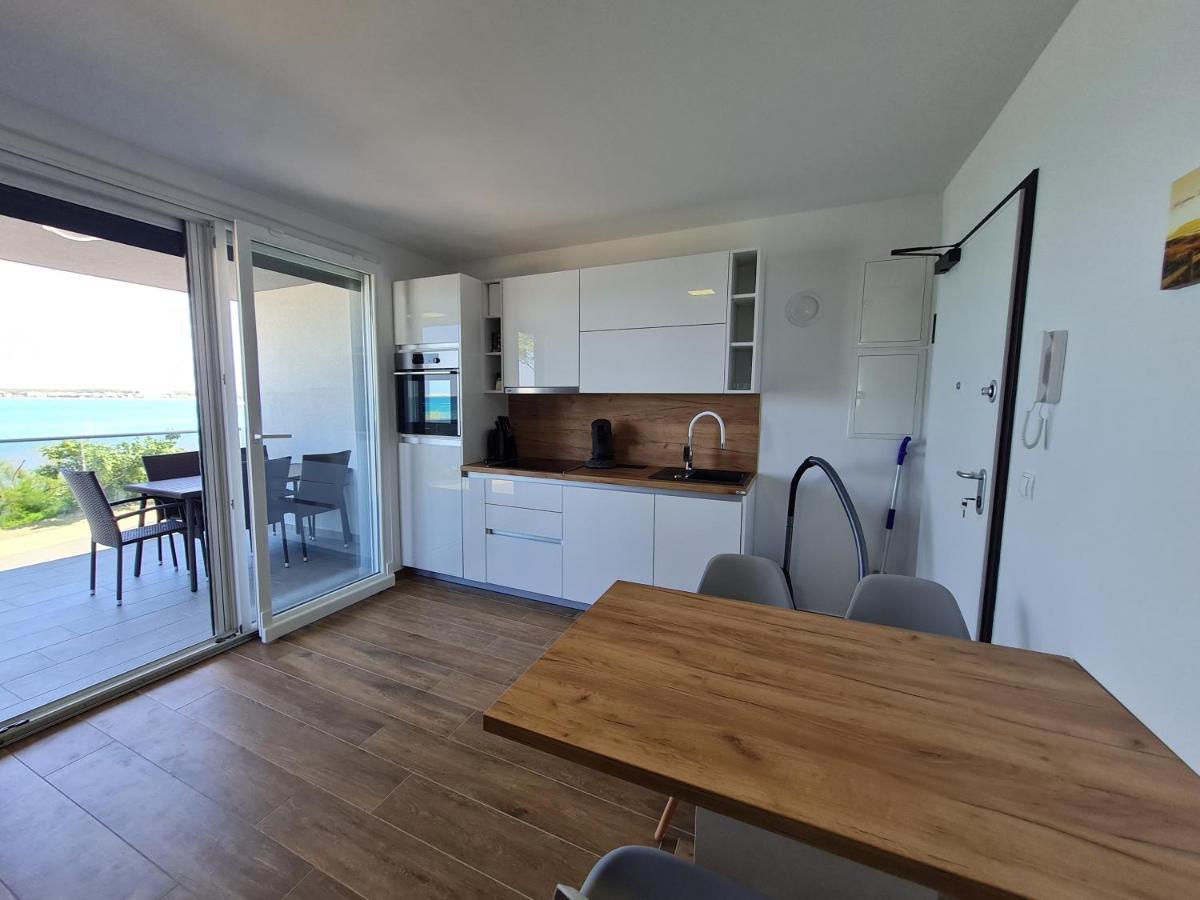 Apartmani Adria Нін Екстер'єр фото