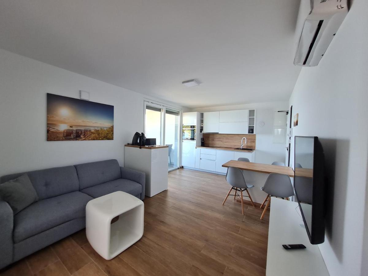 Apartmani Adria Нін Екстер'єр фото