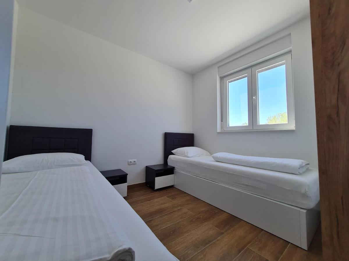Apartmani Adria Нін Екстер'єр фото