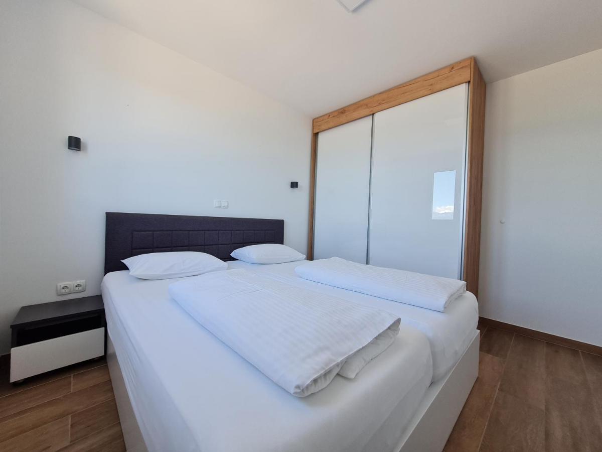 Apartmani Adria Нін Екстер'єр фото