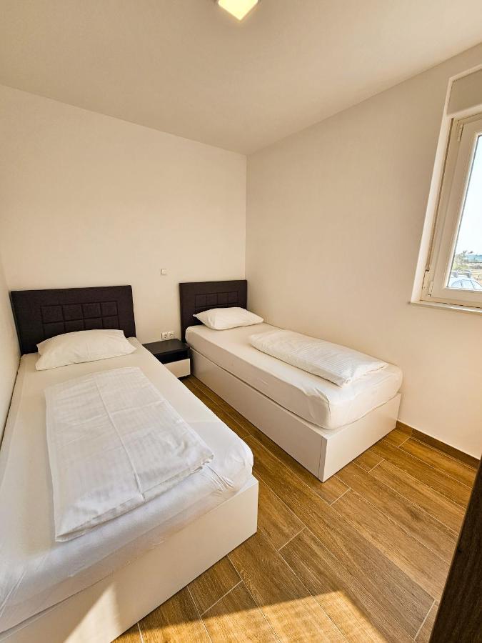 Apartmani Adria Нін Екстер'єр фото